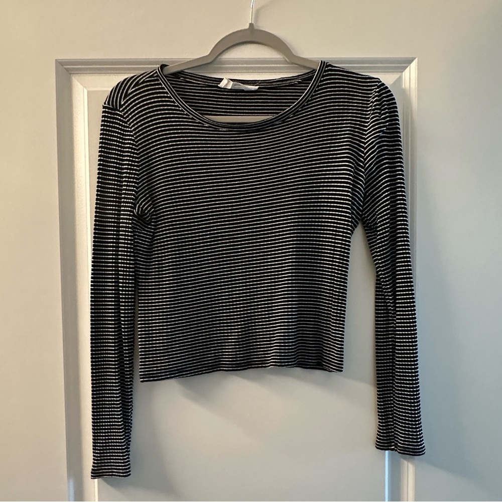 Ribbed Black and White Women's Top